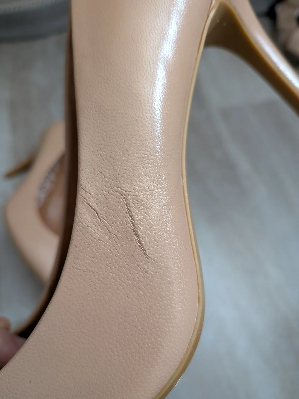 🆕 Calvin Klein Women's Tan Pointed-Toe Pumps